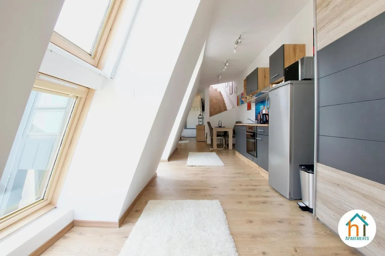 Premium Apartment By Hi5 - Penthouse Studio + Rooftop Budapest Hungary