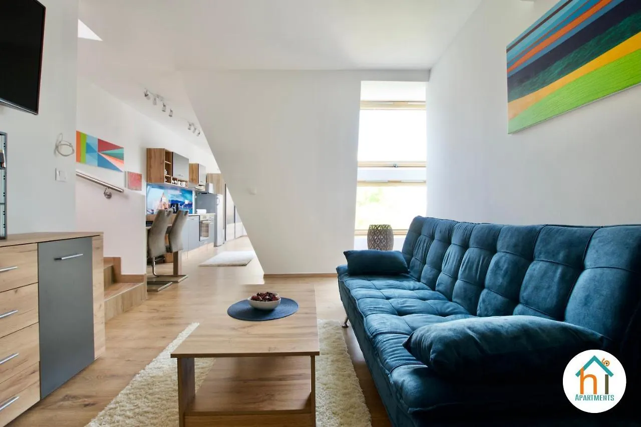 Premium Apartment By Hi5 - Penthouse Studio + Rooftop Budapest